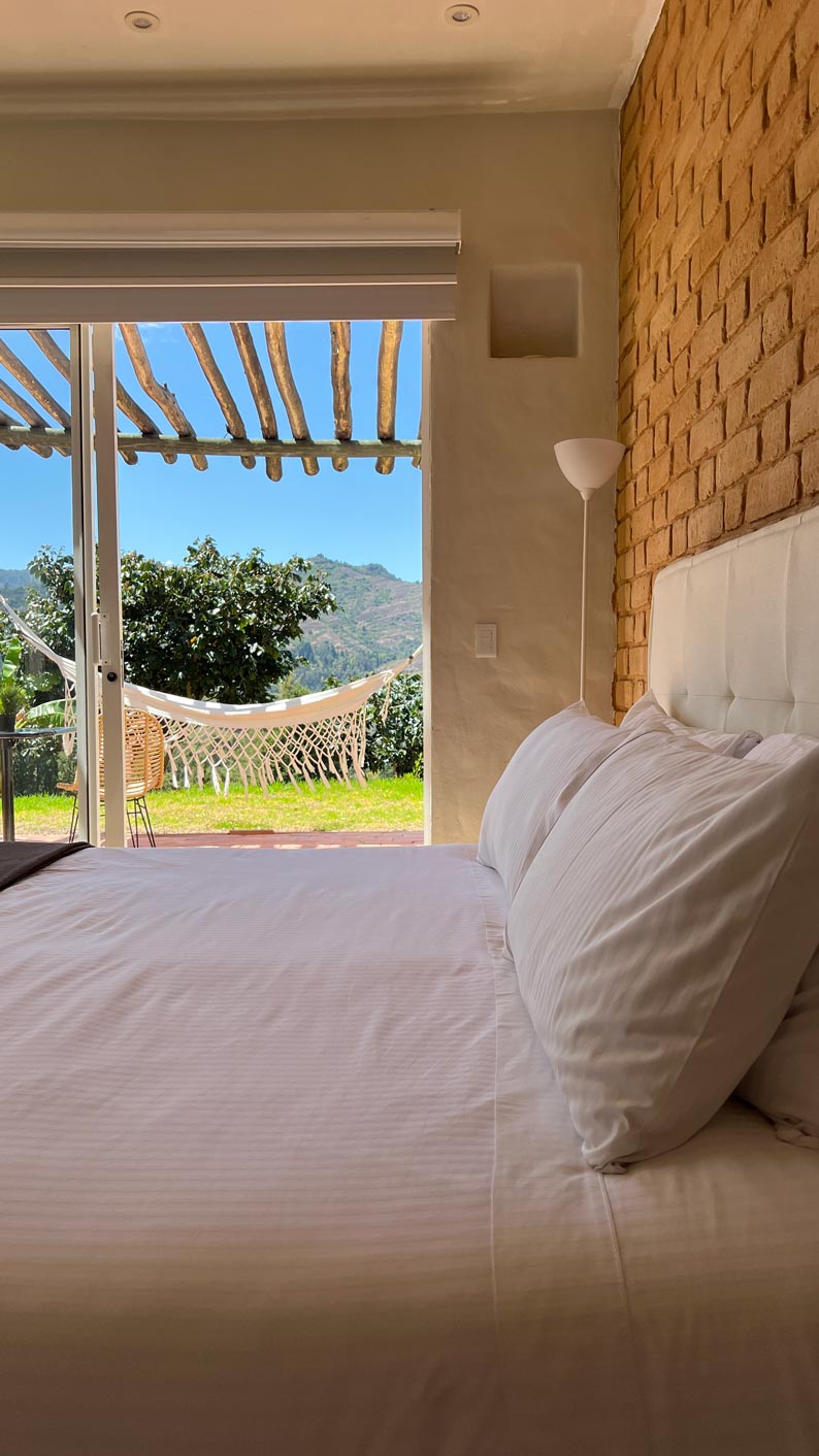 Interior de Habitación Privada de Senda Loto Alma